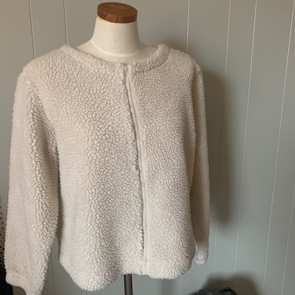 Women’s sweater